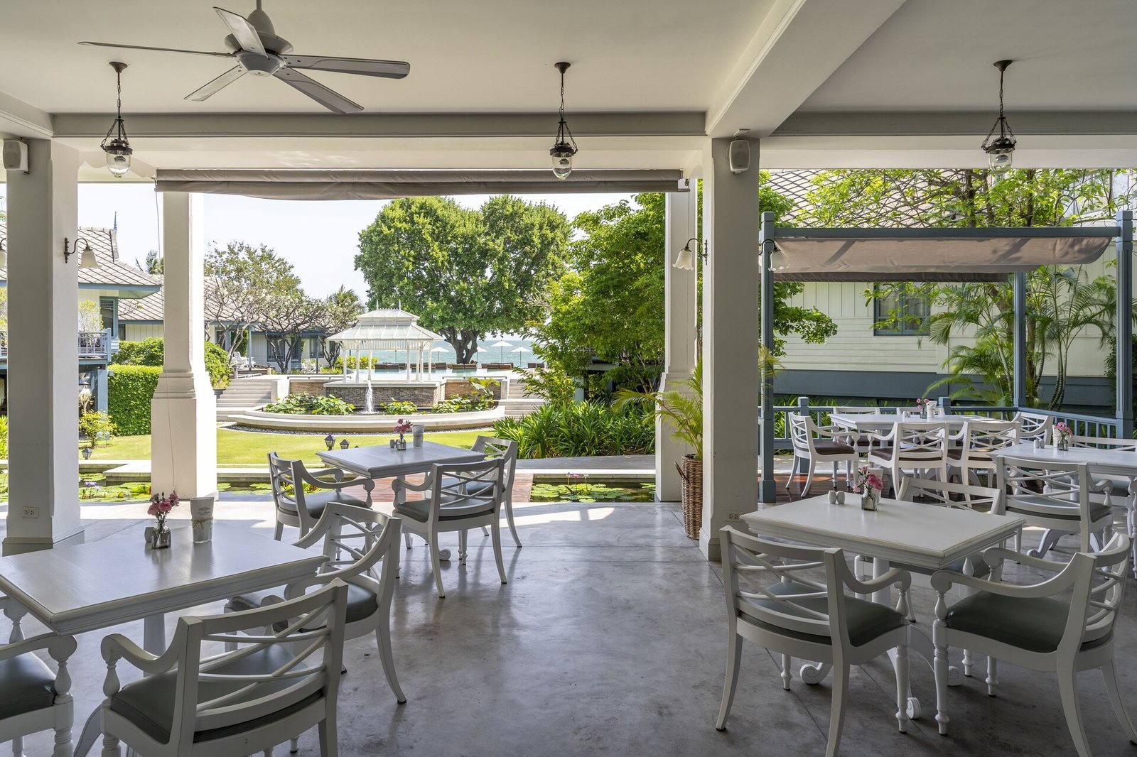 Devasom Hua Hin Resort, eat & drink
