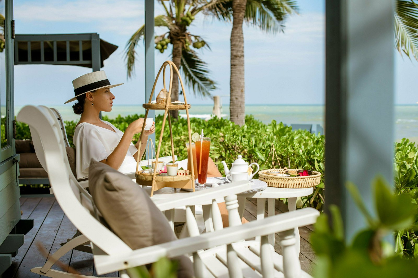 Devasom Hua Hin Resort, eat & drink