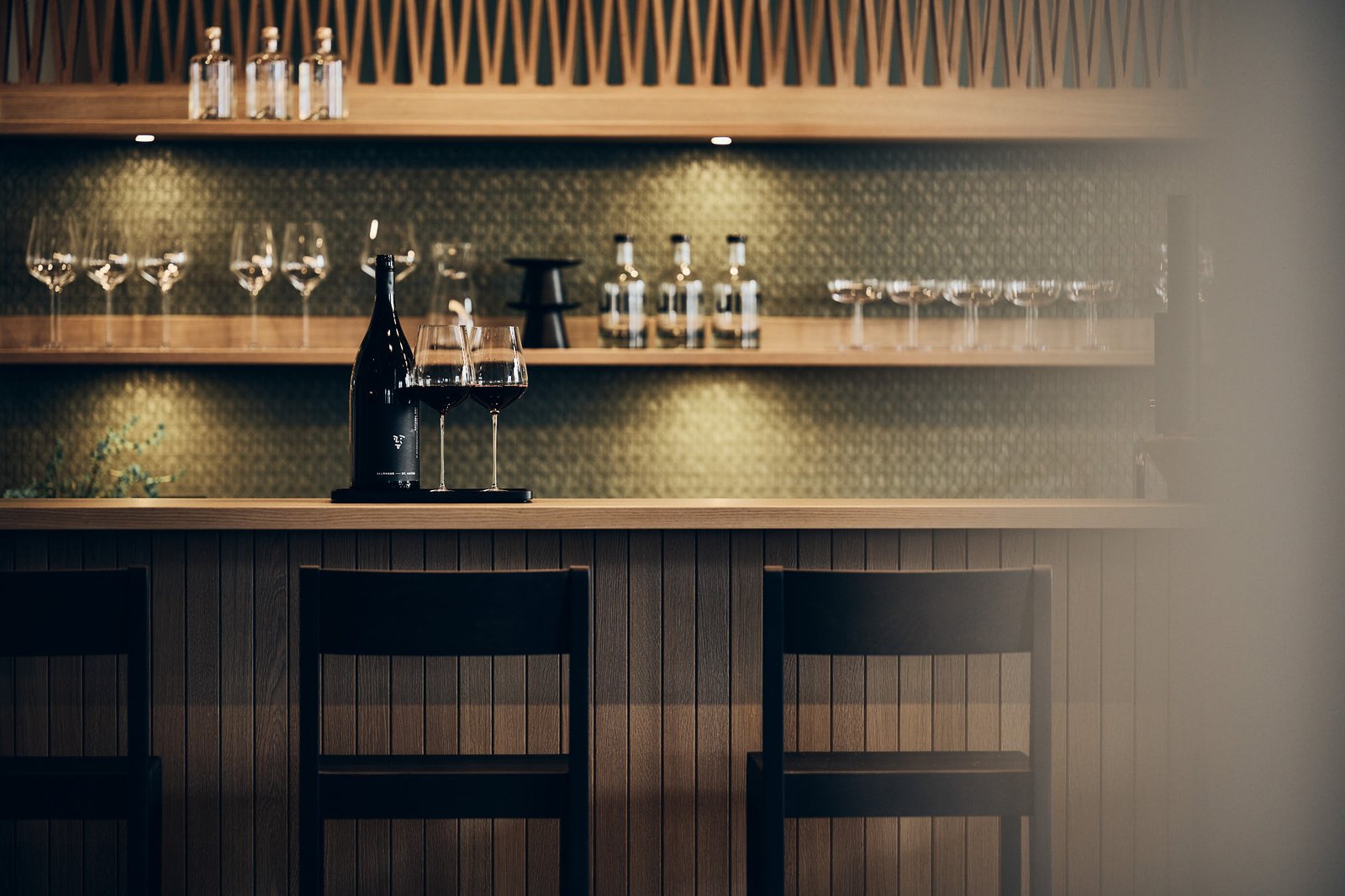 Ullr House, ullr bar & fireside lounge