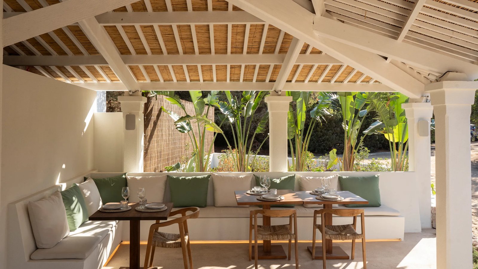 Dunas de Formentera, a Small Luxury Hotel of the World, caliu restaurant and bar