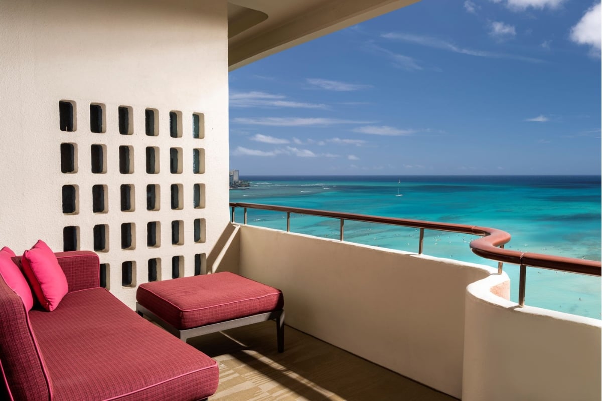 The Royal Hawaiian Resort, Waikiki — rooms