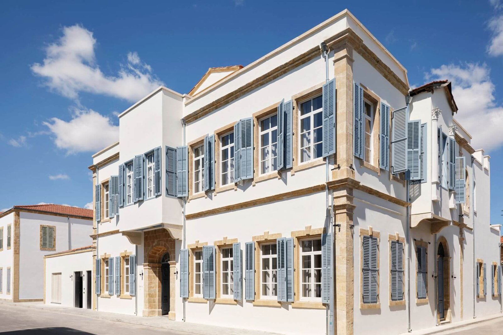Amyth of Nicosia, backstory
