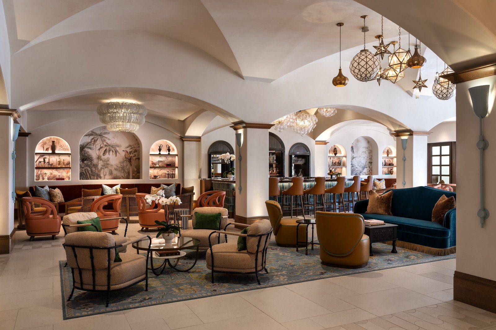La Bahia Hotel & Spa, at the table