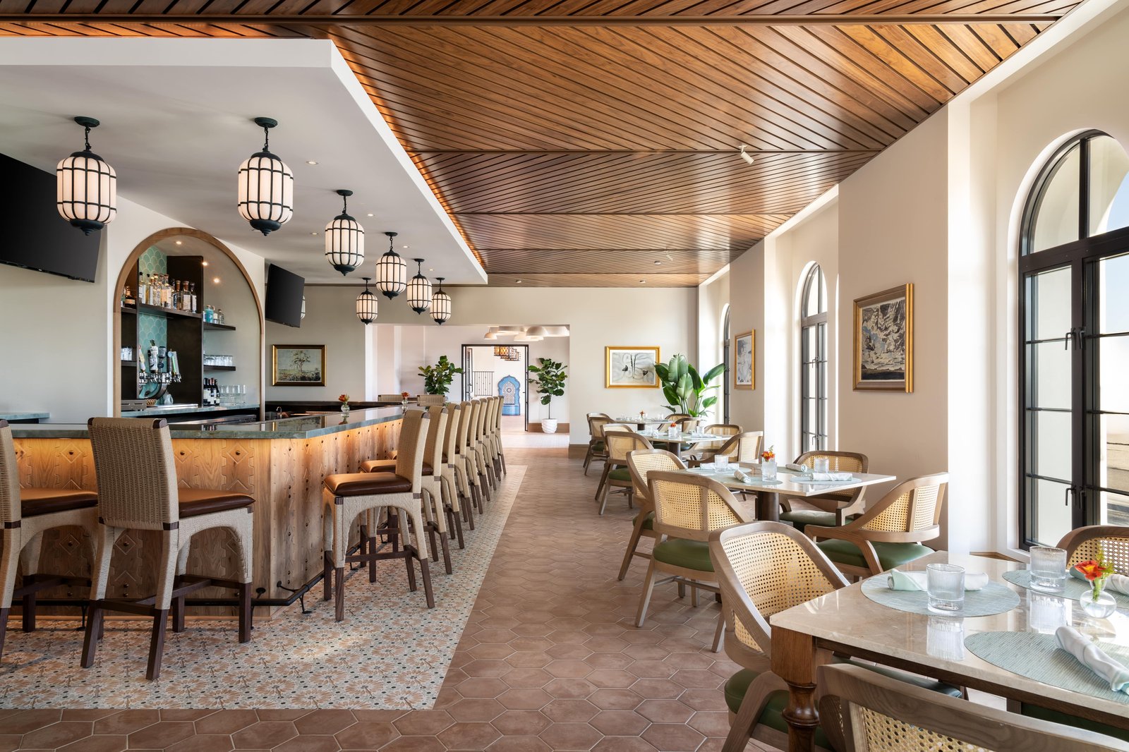 La Bahia Hotel & Spa, at the table