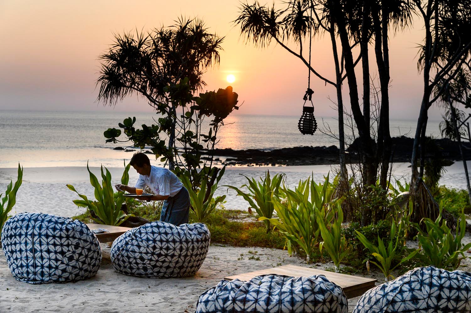 Wa Ale Island Resort, eat & drink