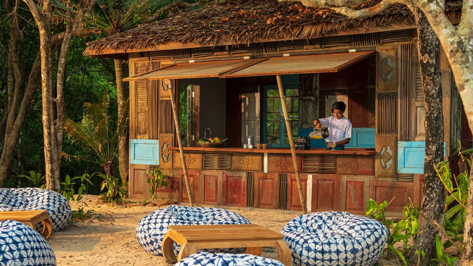 Wa Ale Island Resort, eat & drink