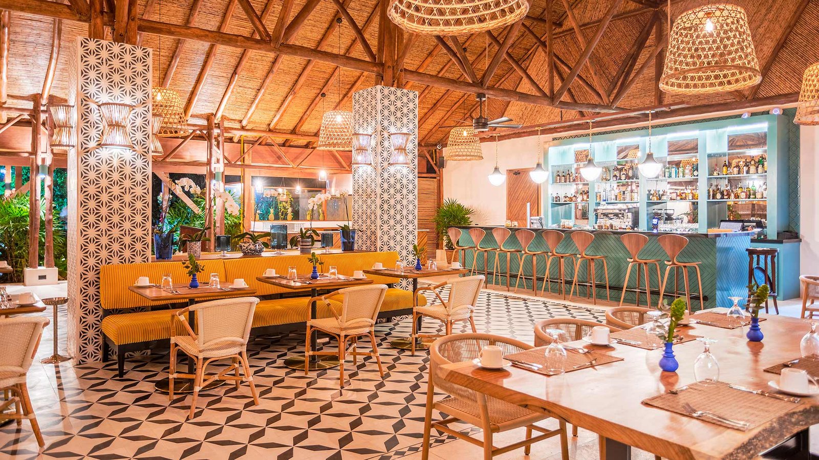 Nayara Tented Camp, eat & drink