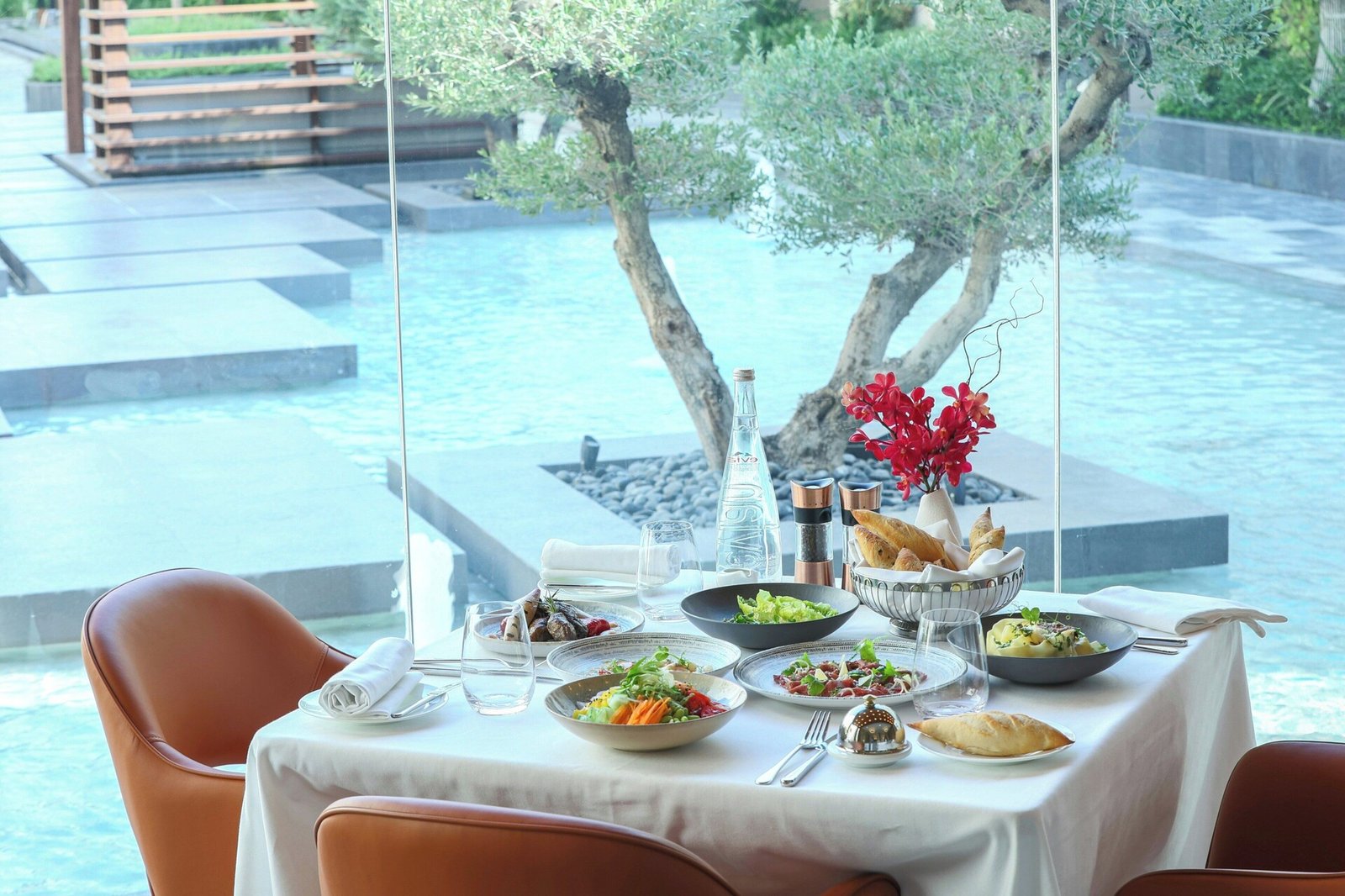 The Biltmore Hotel Villas, eat & drink