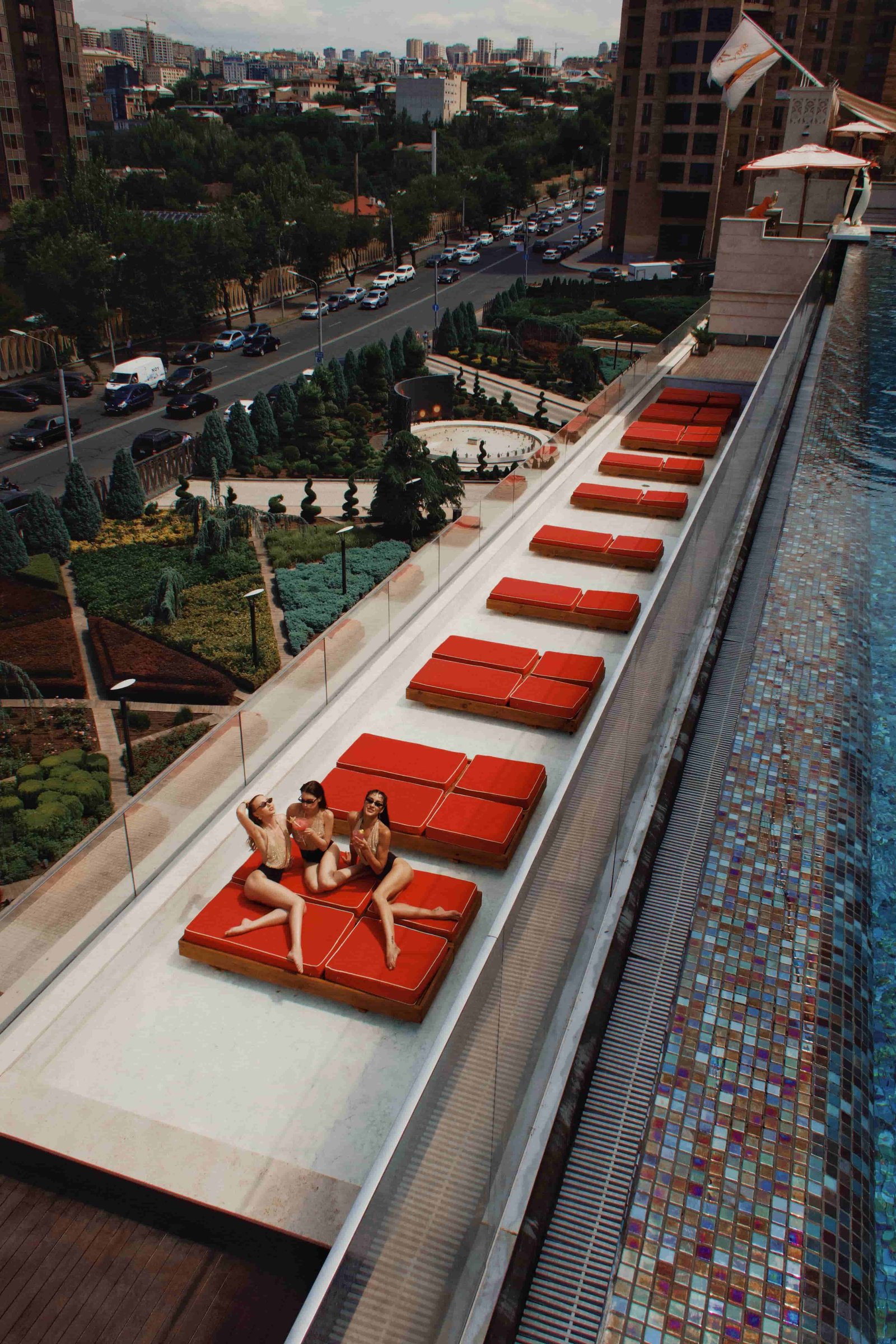 Seven Visions Hotels, the pool
