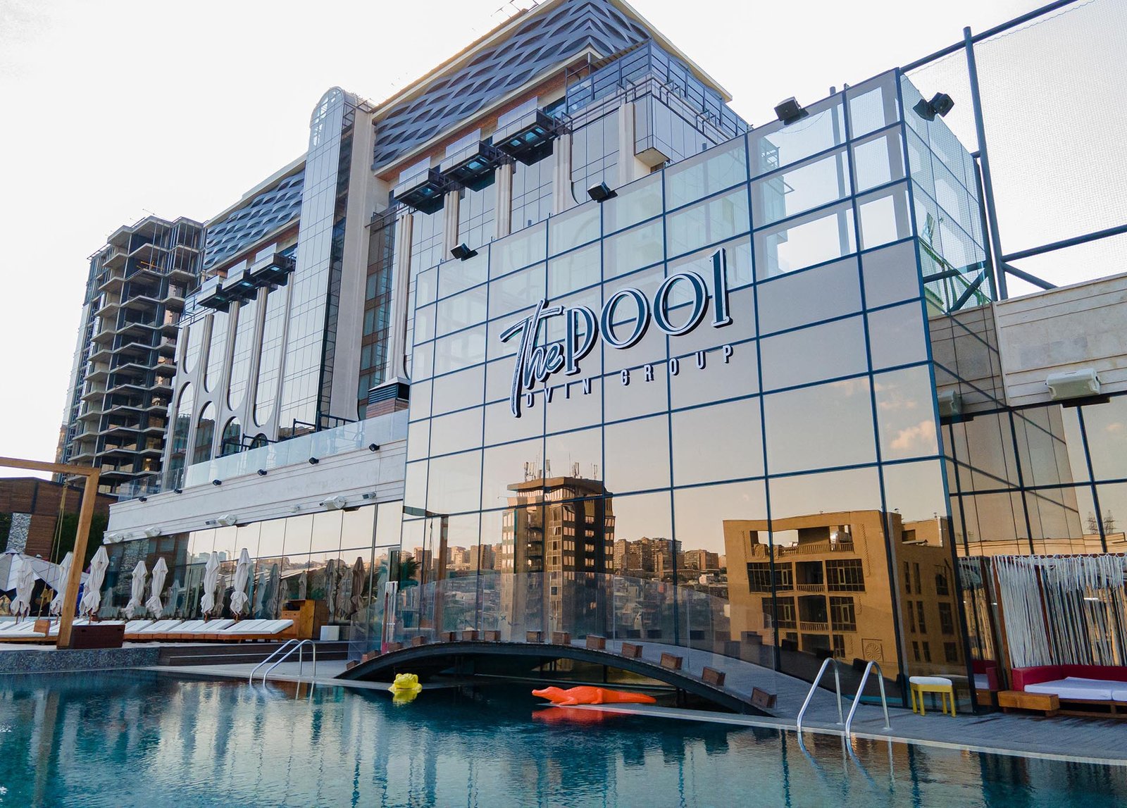 Seven Visions Hotels, the pool