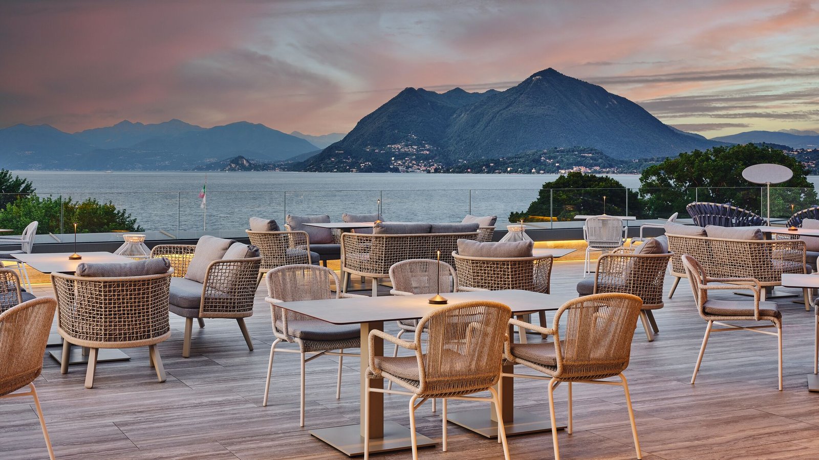 Boutique Hotel Stresa, at the table