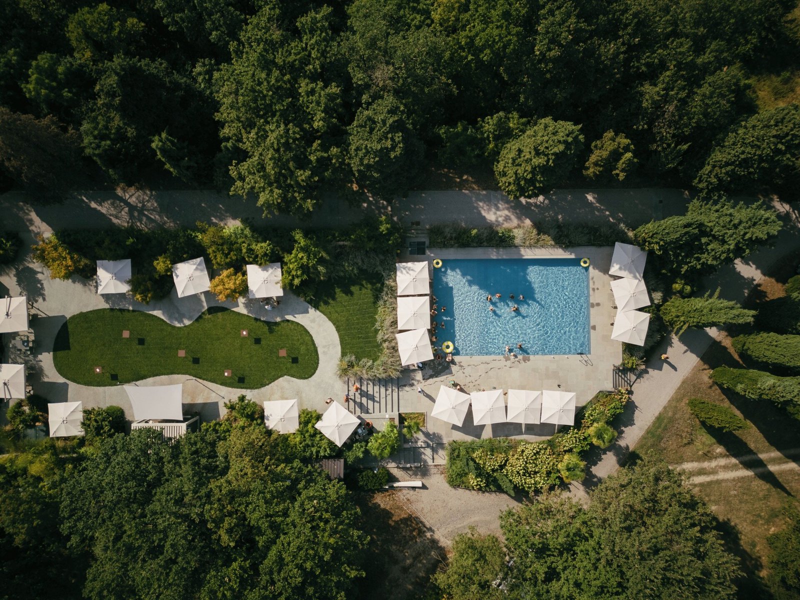 Relais Roncolo 1888, the pool