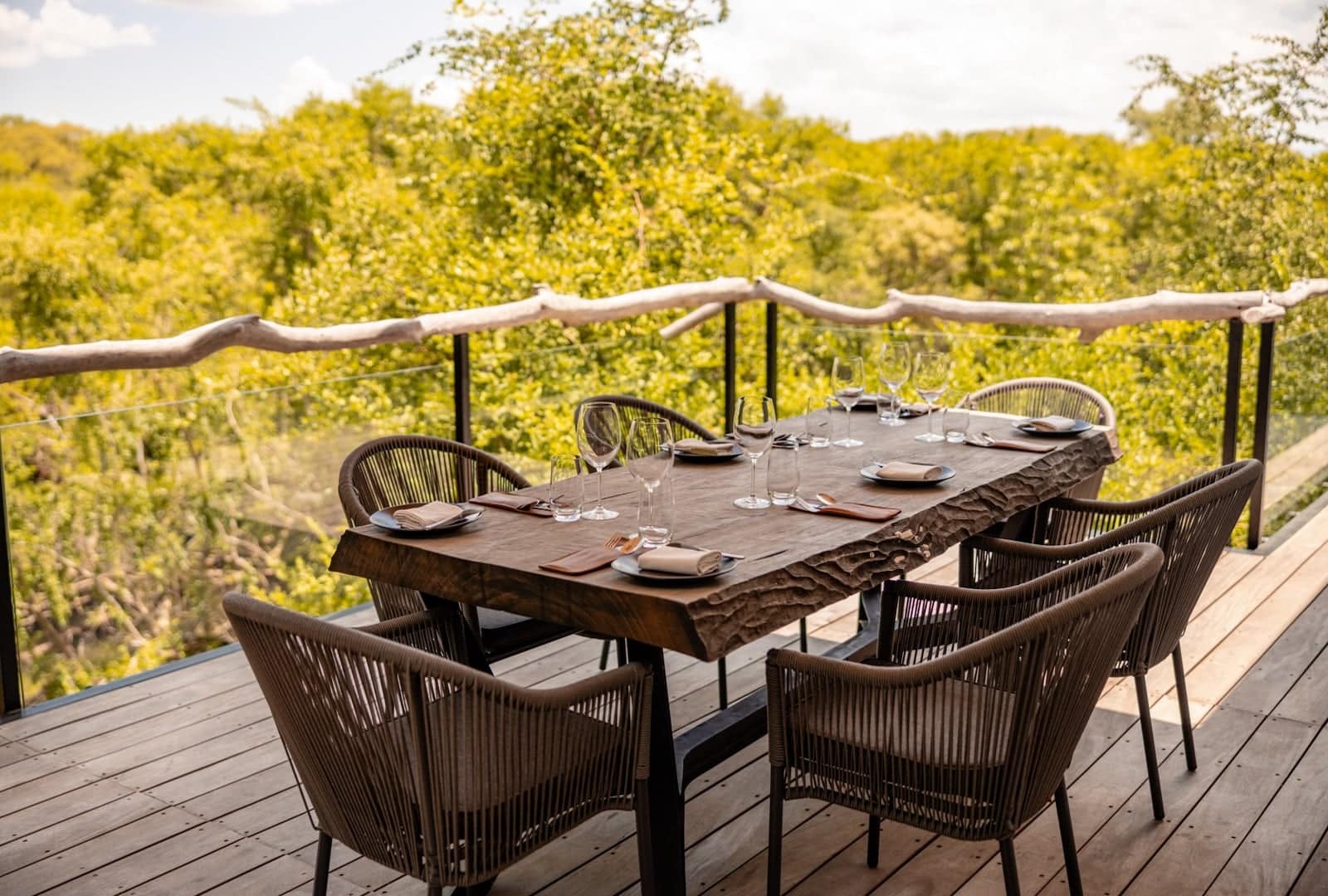Kapama Karula, dining pavilion & river deck