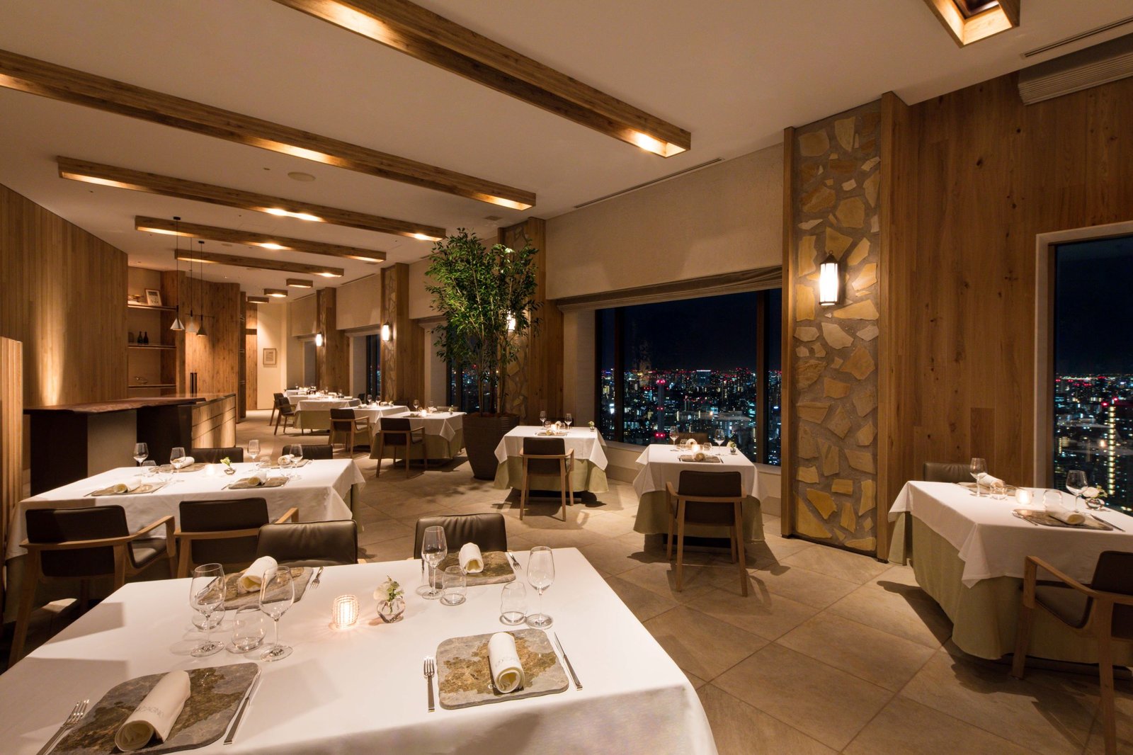 Cerulean Tower Tokyu Hotel, at the table