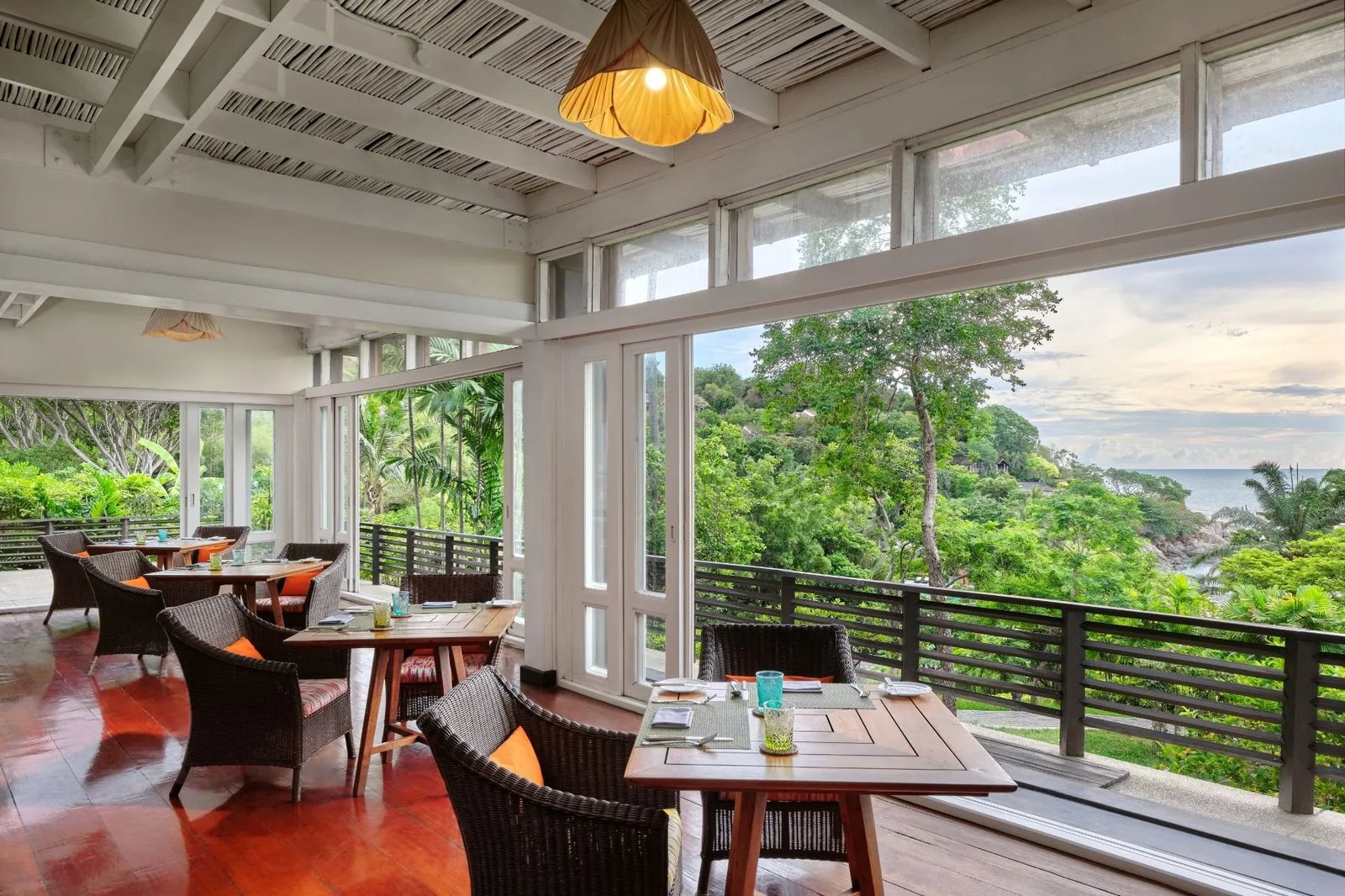 Garrya Tongsai Bay Samui, eat & drink