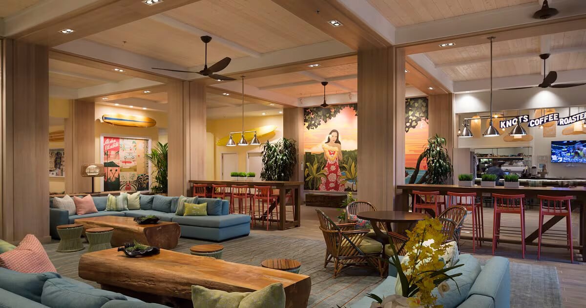 Queen Kapiʻolani Hotel — vibe