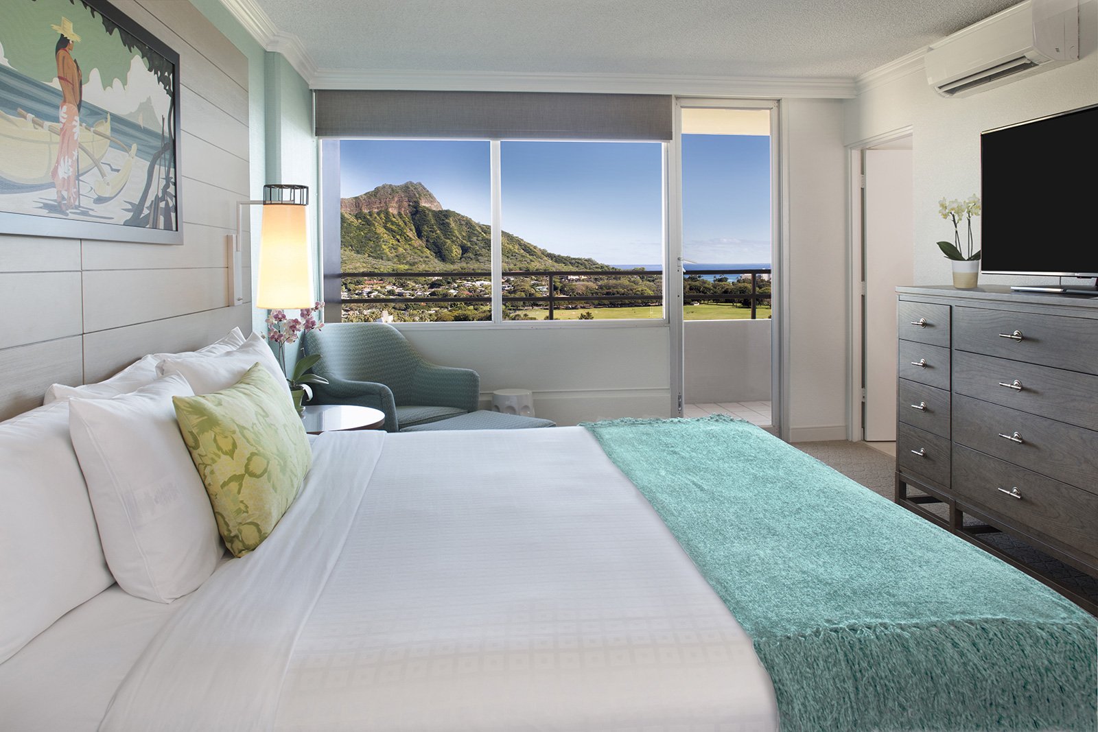 Queen Kapiʻolani Hotel — rooms