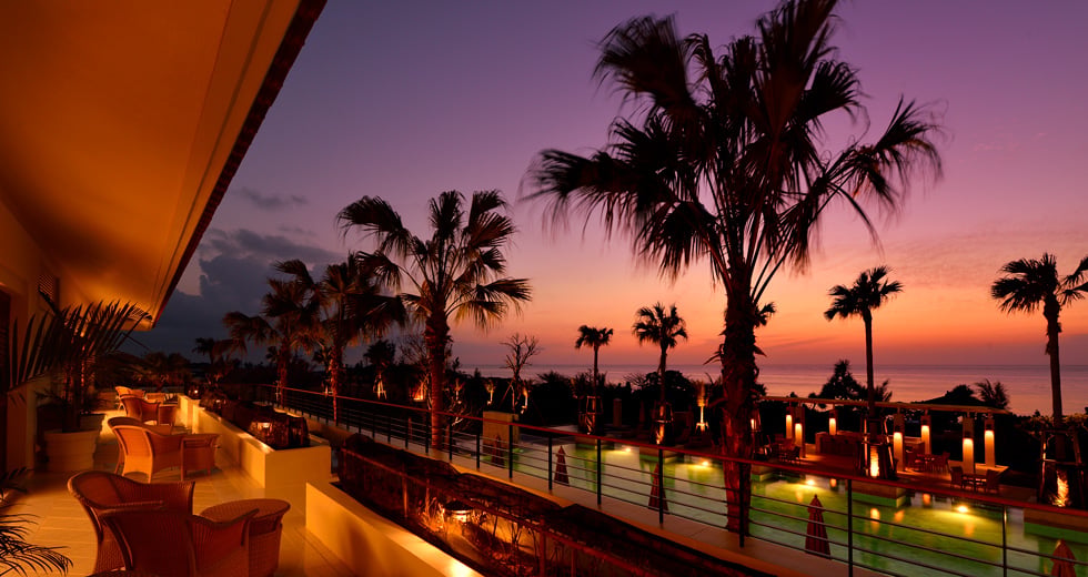 The Uza Terrace Beach Club Villas, bar & lounge