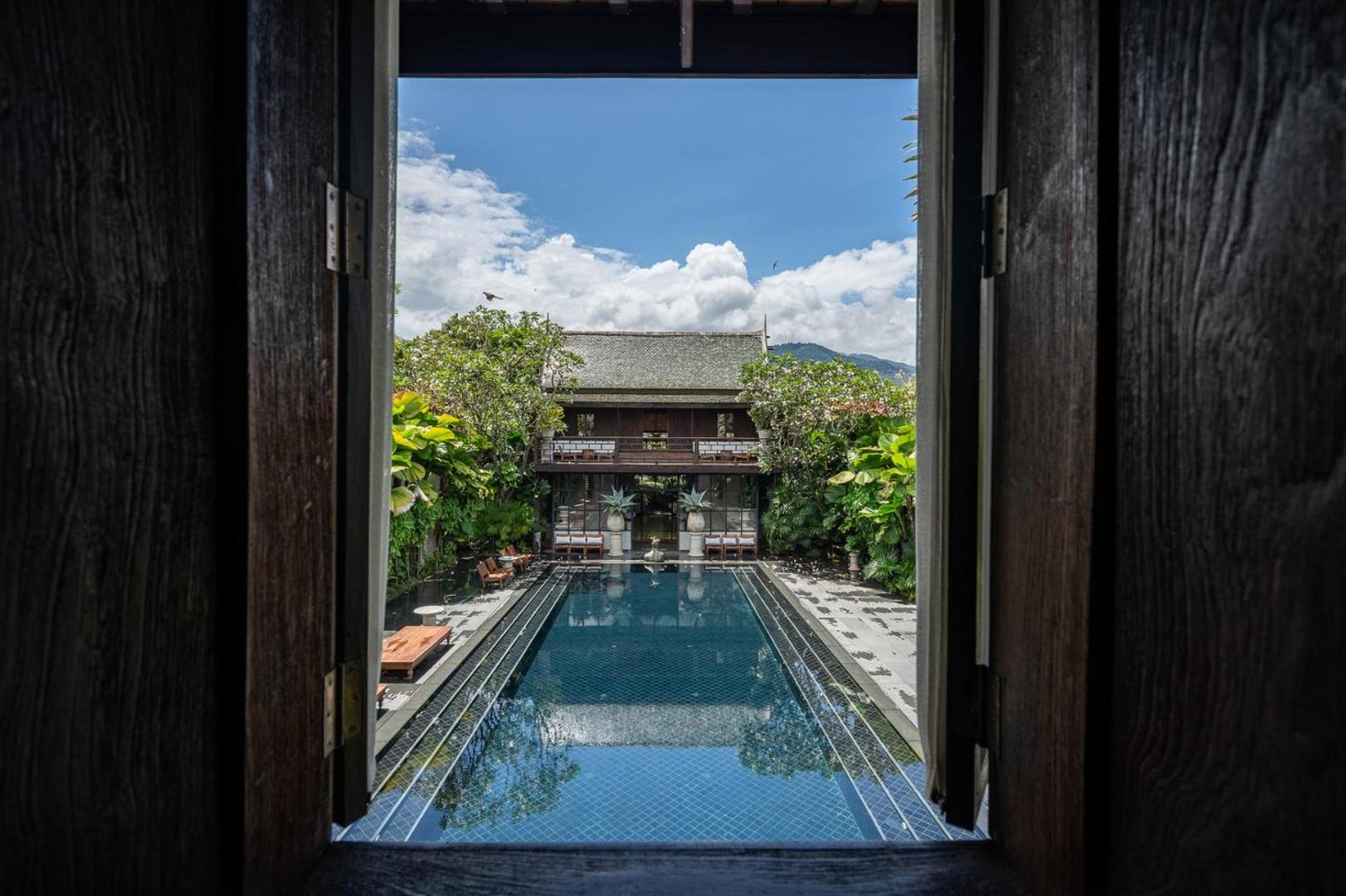 Villa Mahabhirom, the pool