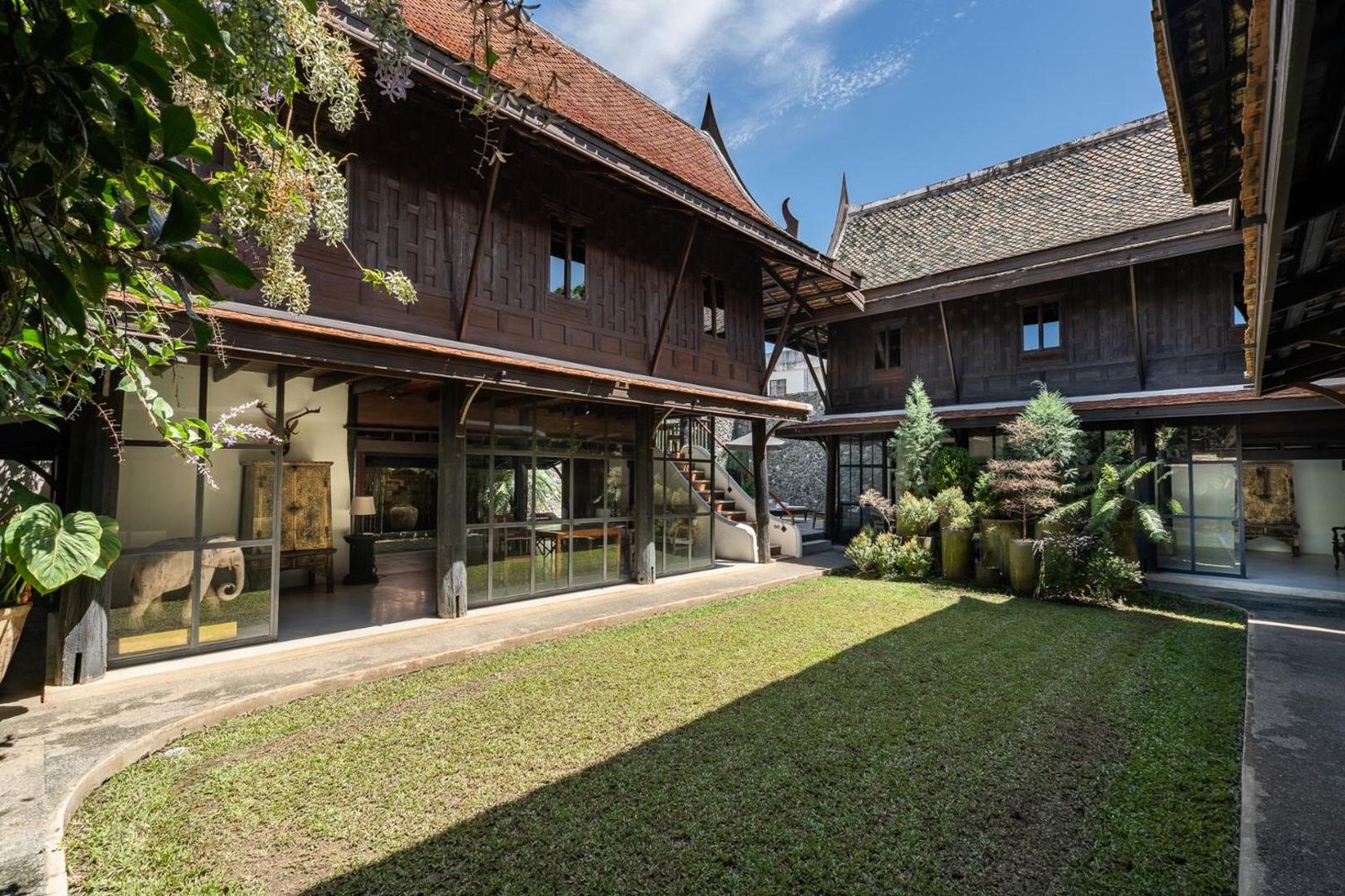 Villa Mahabhirom, how it began
