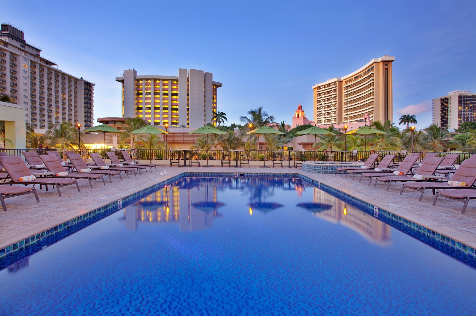 Outrigger Waikiki Beachcomber Hotel
