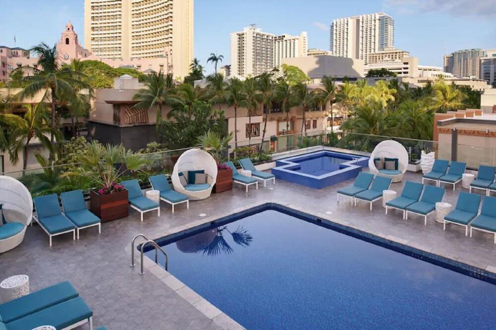 Outrigger Waikiki Beachcomber Hotel