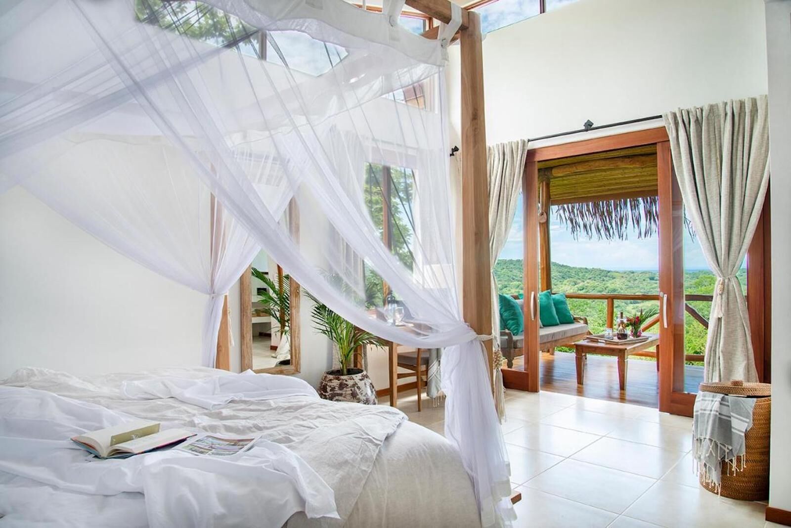 Tierra Magnifica, rooms