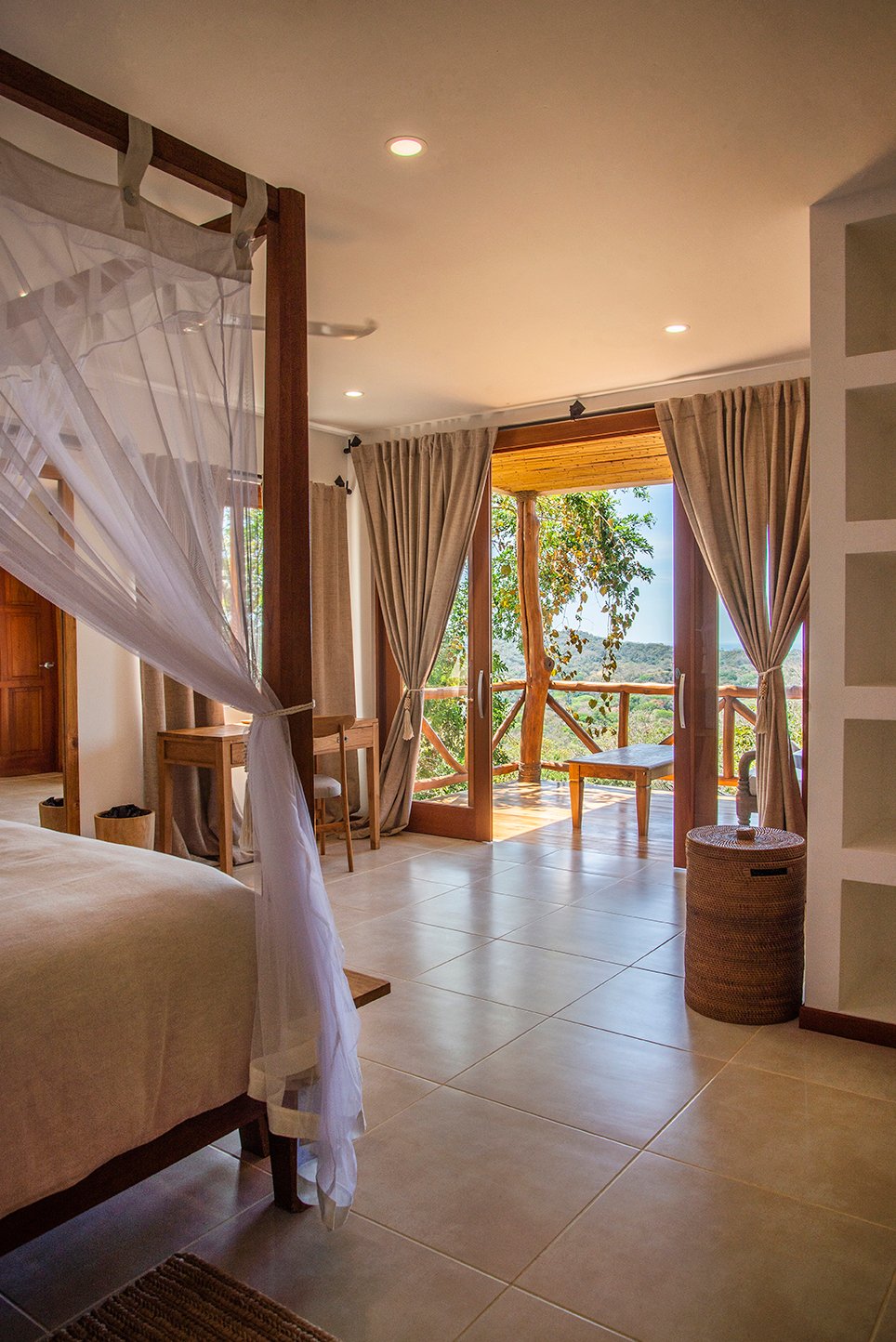 Tierra Magnifica, rooms