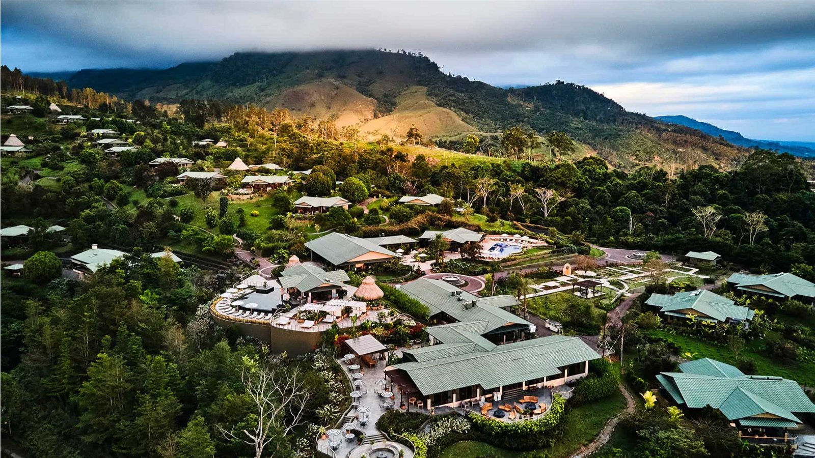 Hacienda AltaGracia, backstory
