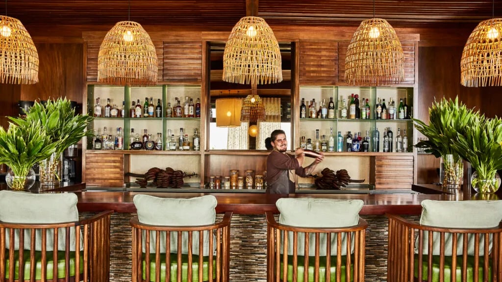 Hacienda AltaGracia, eat & drink