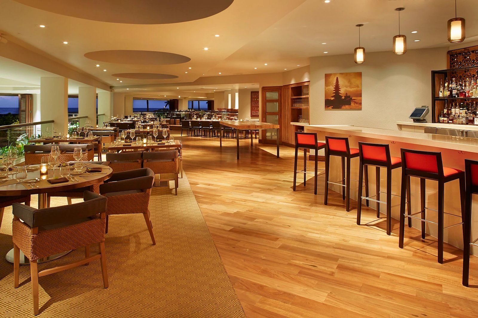 Hilton Hawaiian Village Waikiki Beach Resort — eat & drink