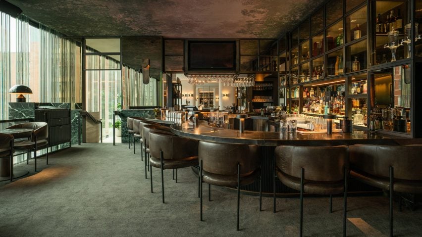 Four Seasons Hotel Montreal, marcus lounge & bar