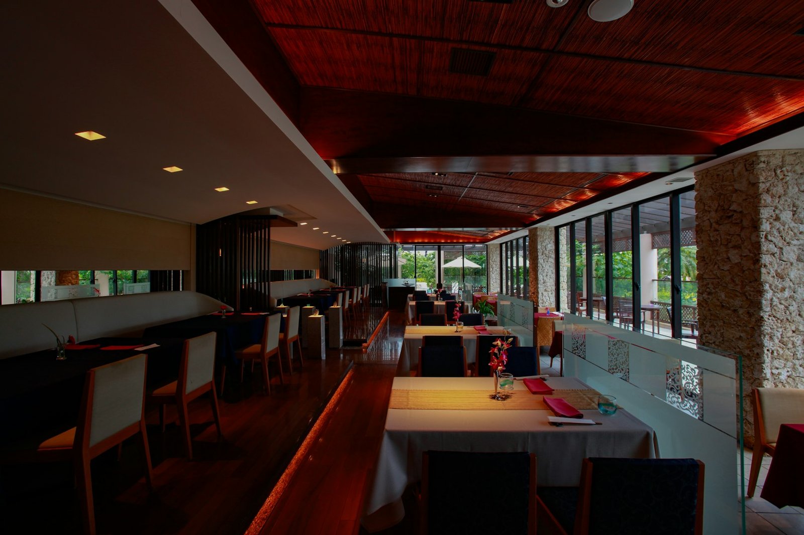 Shigira Bayside Suite Allamanda — eat & drink