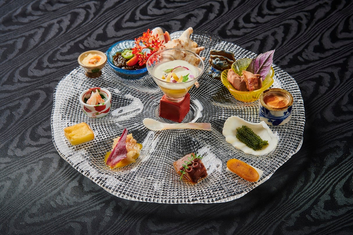Shigira Bayside Suite Allamanda — eat & drink