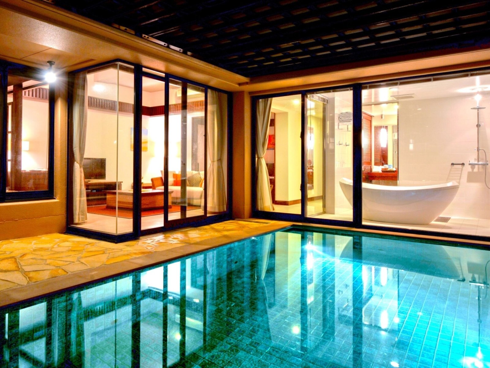 Shigira Bayside Suite Allamanda, the pool