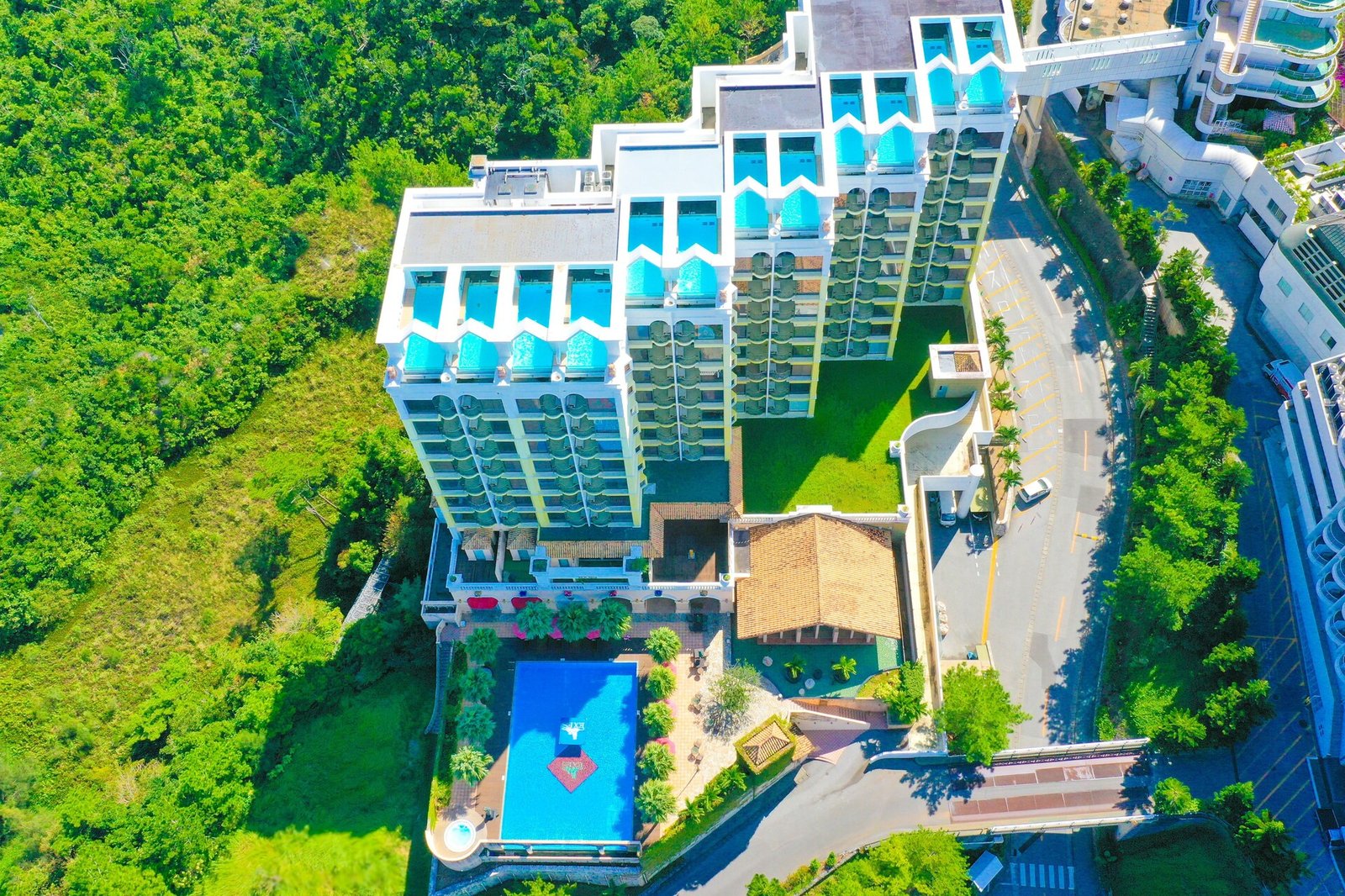 Okinawa Kariyushi Resort Exes Onna — vibe