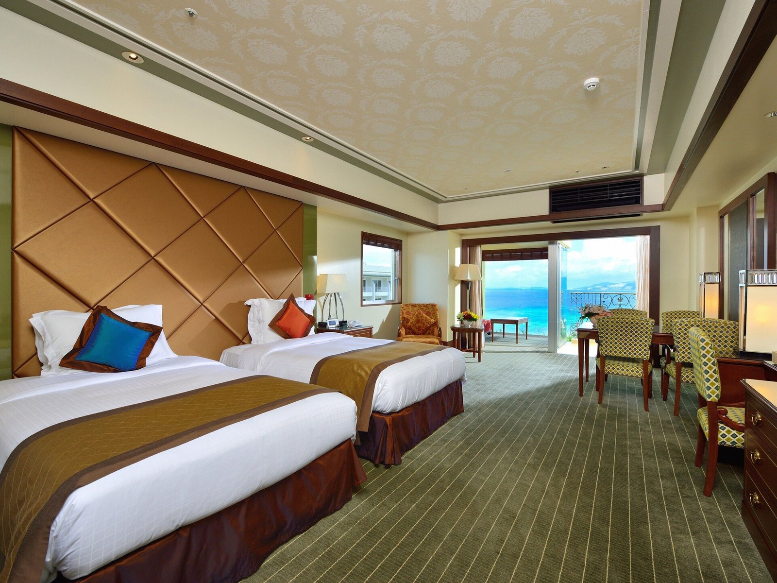 Okinawa Kariyushi Resort Exes Onna — rooms