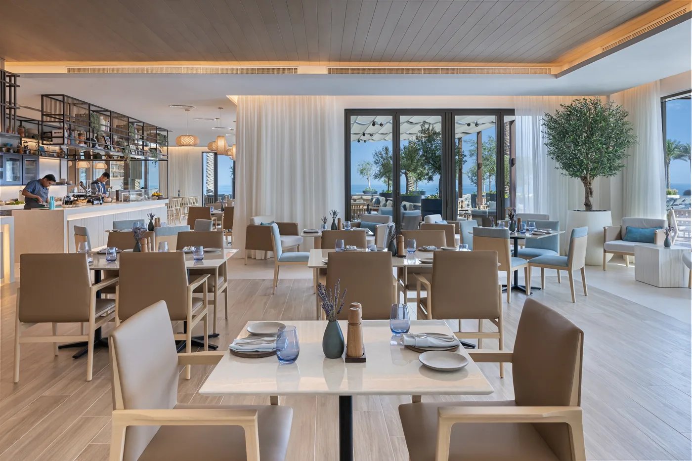 Address Beach Resort Fujairah, eat & drink