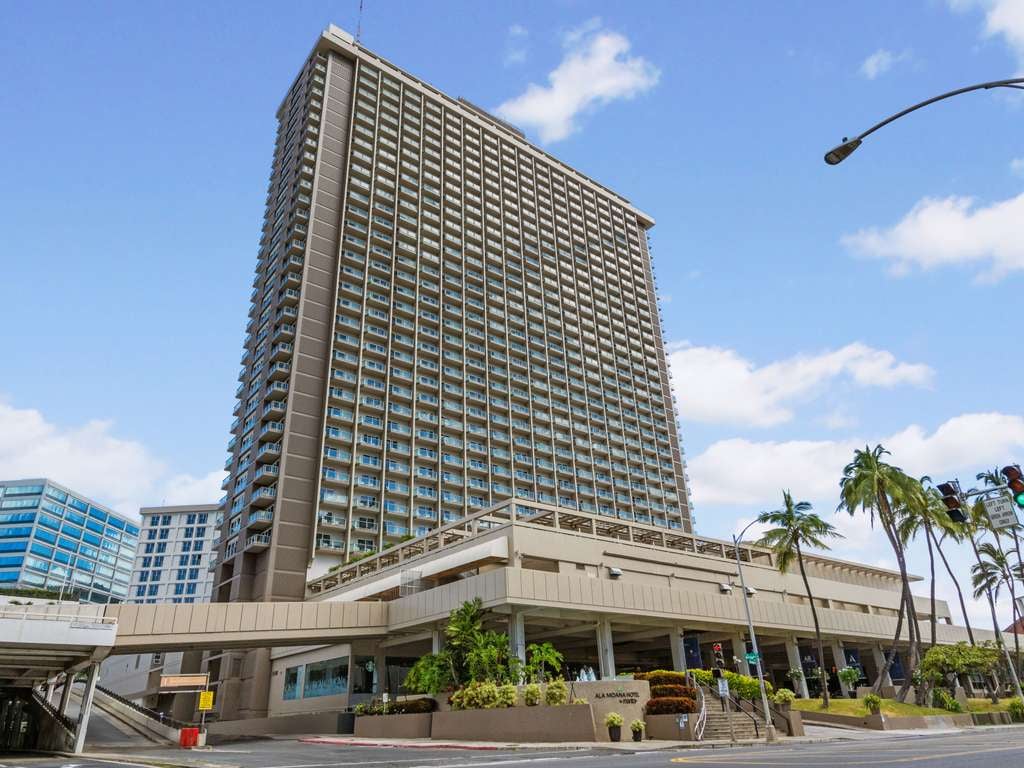 Ala Moana Hotel by Mantra — vibe