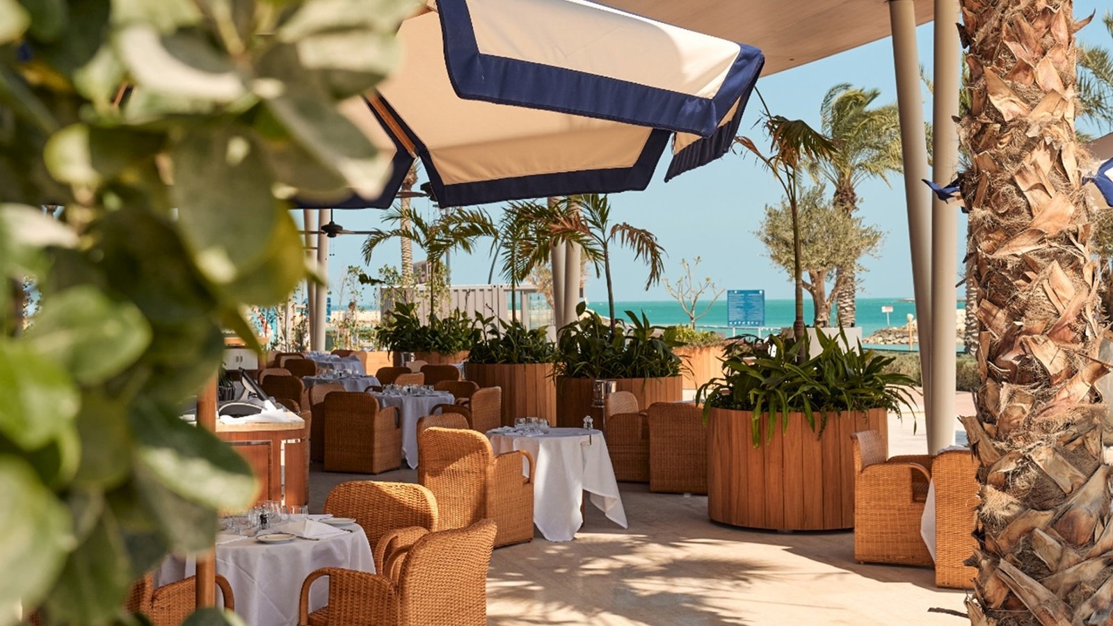 Address Beach Resort Bahrain, eat & drink