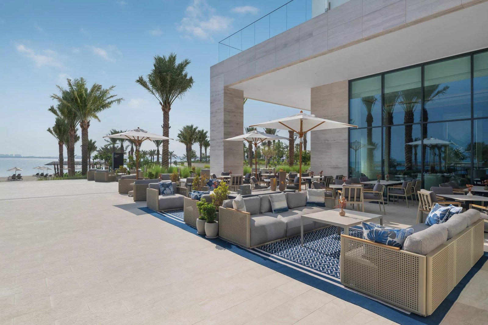 Address Beach Resort Bahrain, vibe