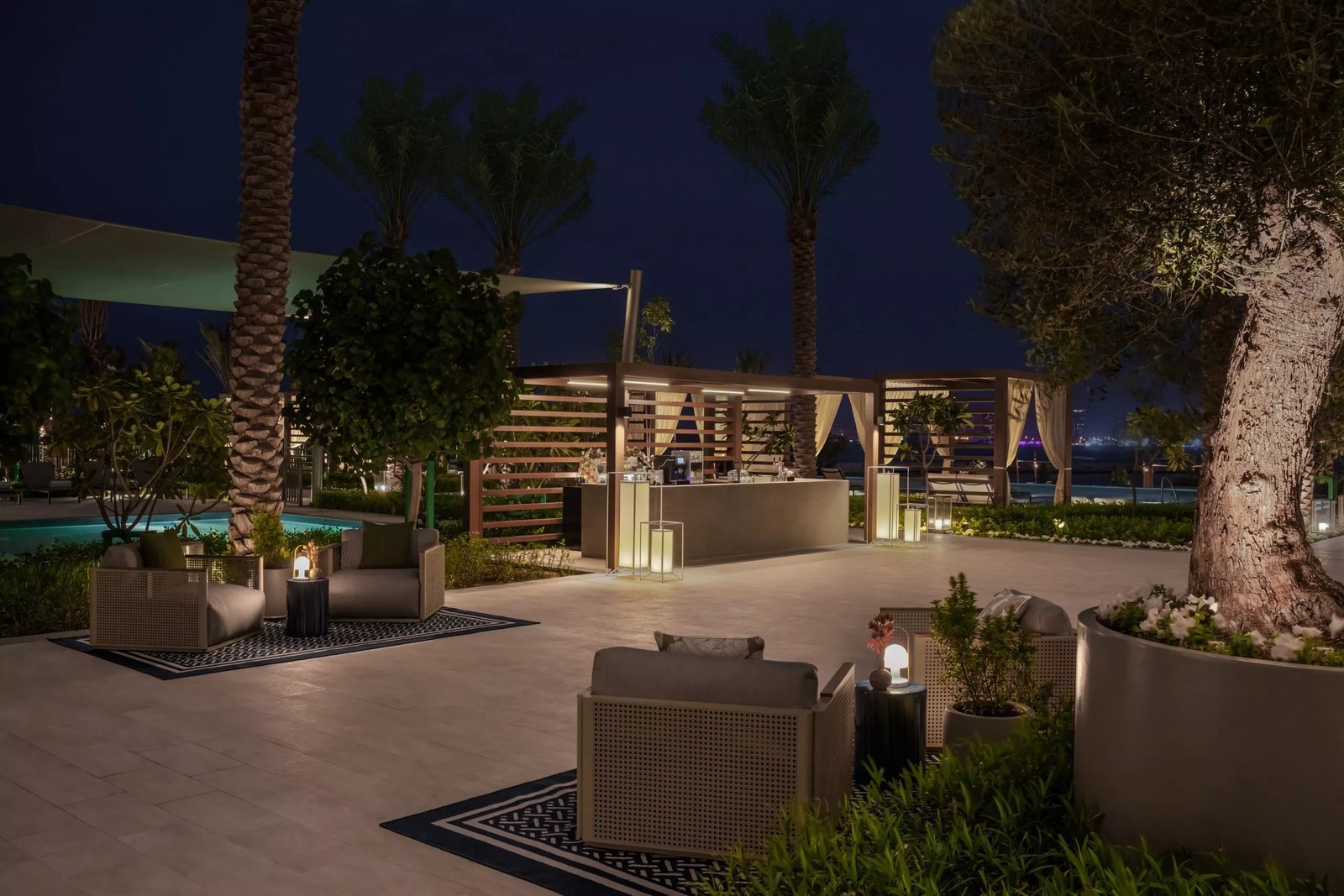 Address Beach Resort Bahrain, eat & drink