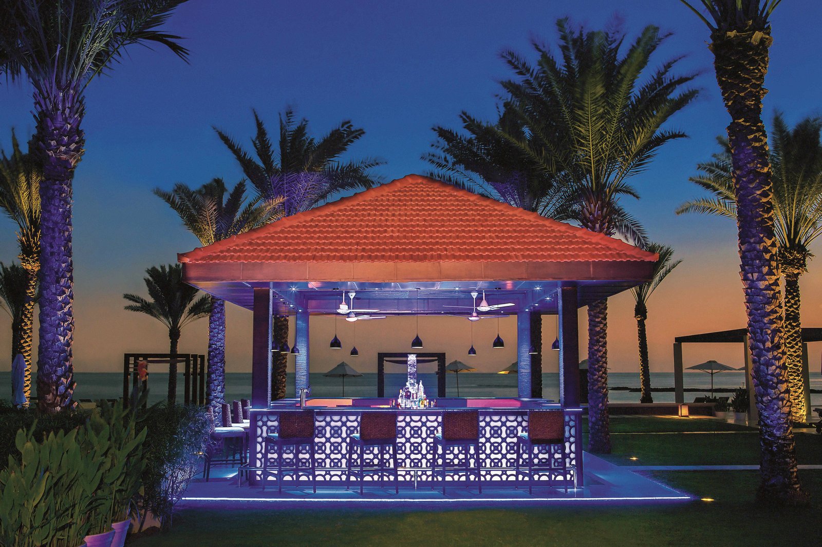 Al Bustan Palace, a Ritz-Carlton Hotel, eat & drink