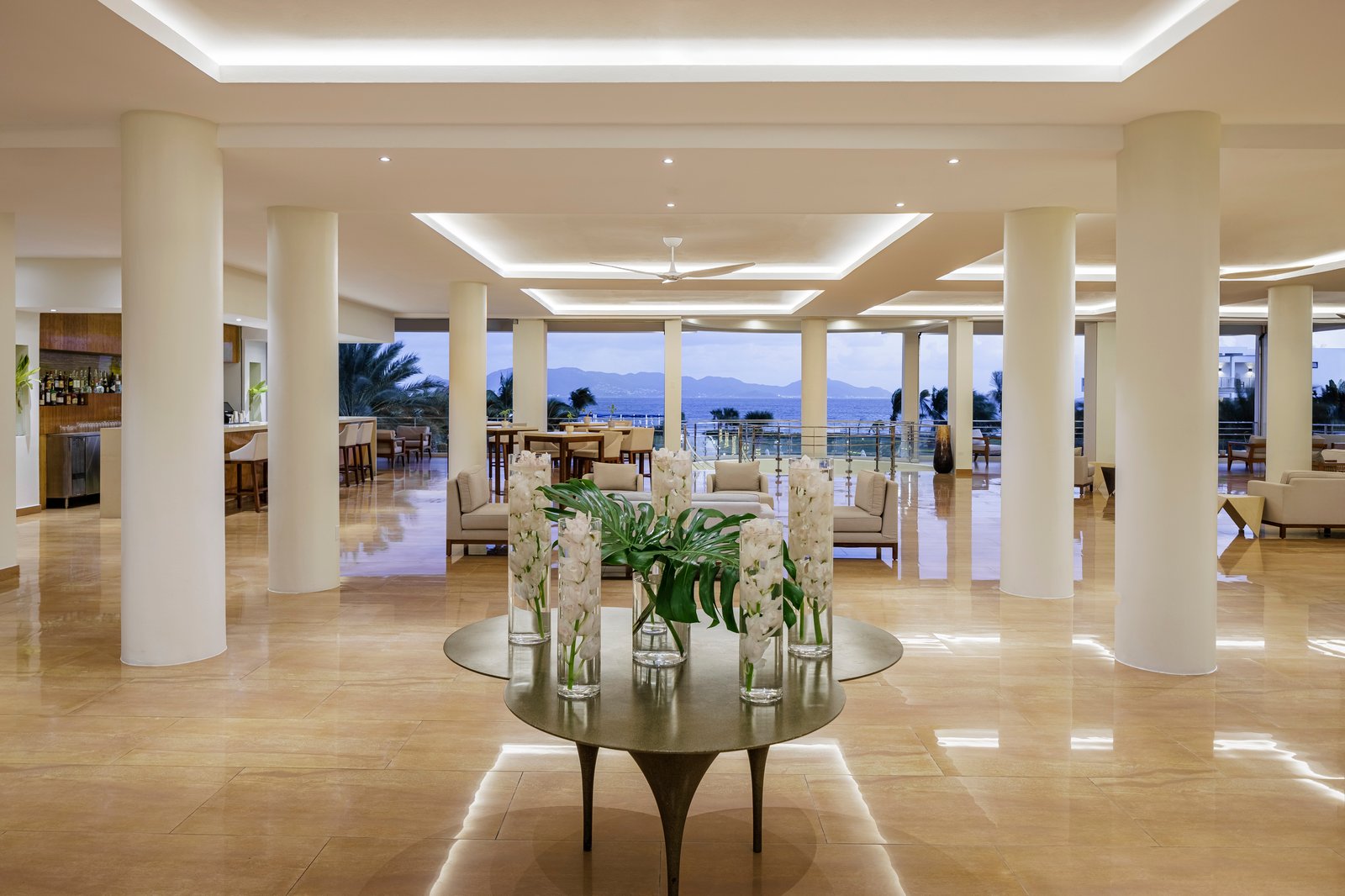 Aurora Anguilla Resort & Golf Club, vibe
