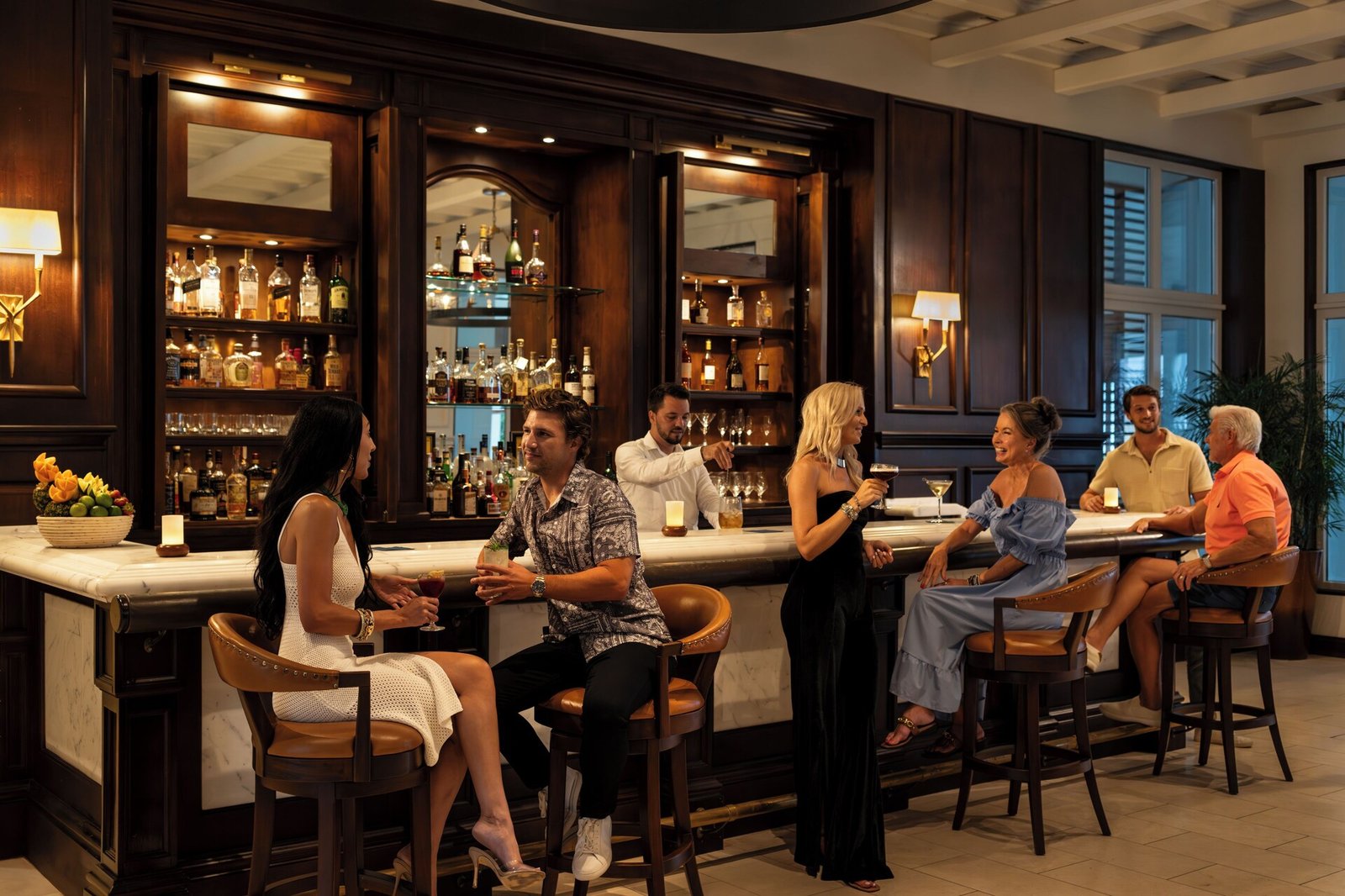 Aurora Anguilla Resort & Golf Club, eat & drink