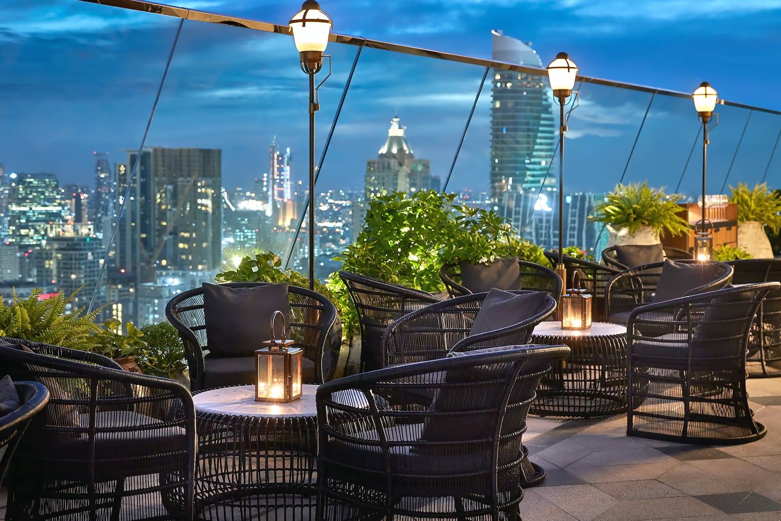Park Hyatt Bangkok, penthouse bar + grill