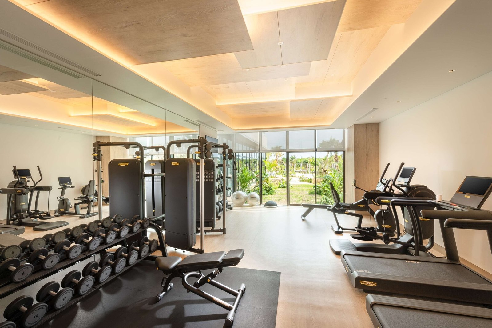 Hilton Okinawa Miyako Island Resort, the gym