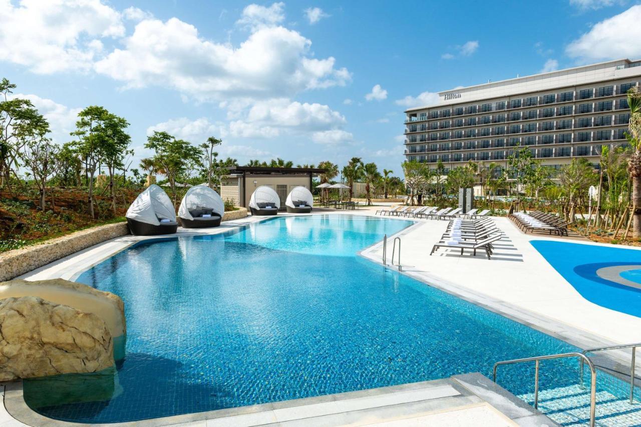 Hilton Okinawa Miyako Island Resort, the pool