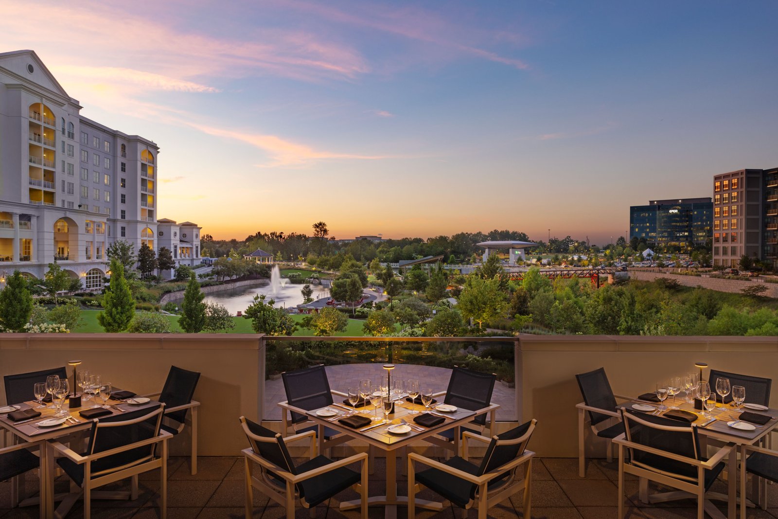 The Ballantyne, a Luxury Collection Hotel, Charlotte, at the table
