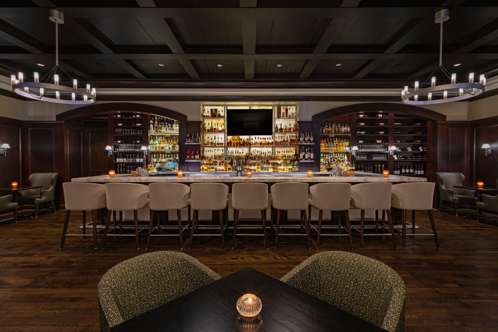 The Ballantyne, a Luxury Collection Hotel, Charlotte, at the table